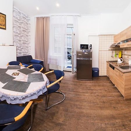 Apartment Ve Smeckach With A Big Terrace Praga Zewnętrze zdjęcie