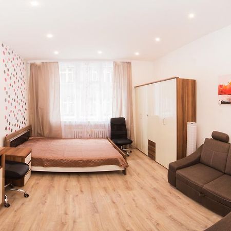 Apartment Ve Smeckach With A Big Terrace Praga Zewnętrze zdjęcie